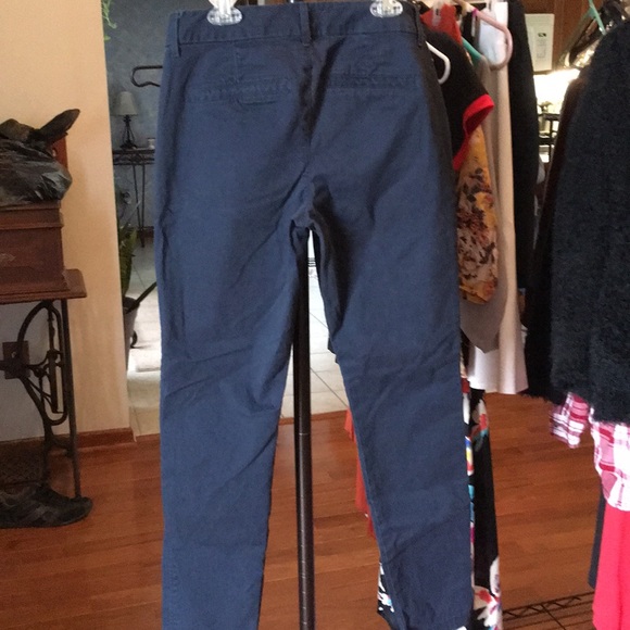 Old Navy Skinny Pants - Picture 4 of 5